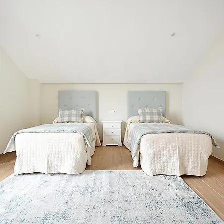 Galihost - Luxury Dreams In Playa Paxarinas Sanxenxo